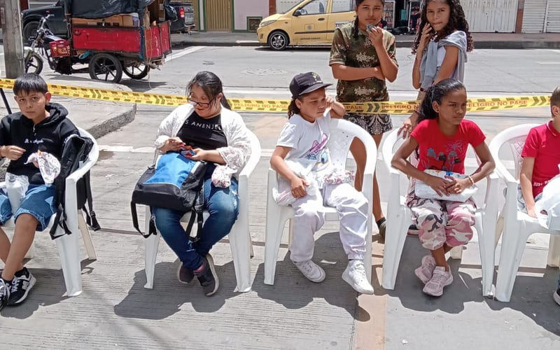Entrega de kits escolares 2025